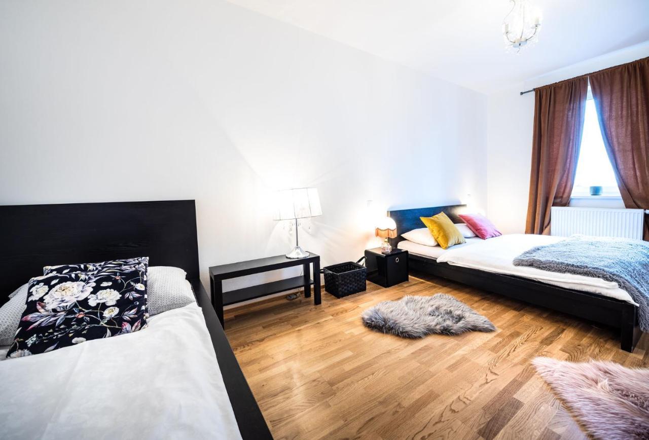 Silvie Apartments - Zlate Terasy Olomouc Exterior photo
